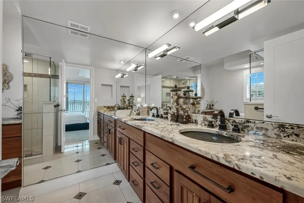 9375 Gulf Shore Drive Naples FL 34108