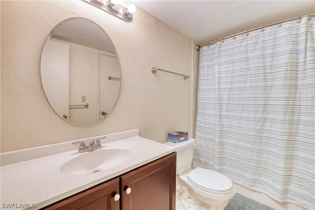 2100 Barkeley Lane Fort Myers FL 33907