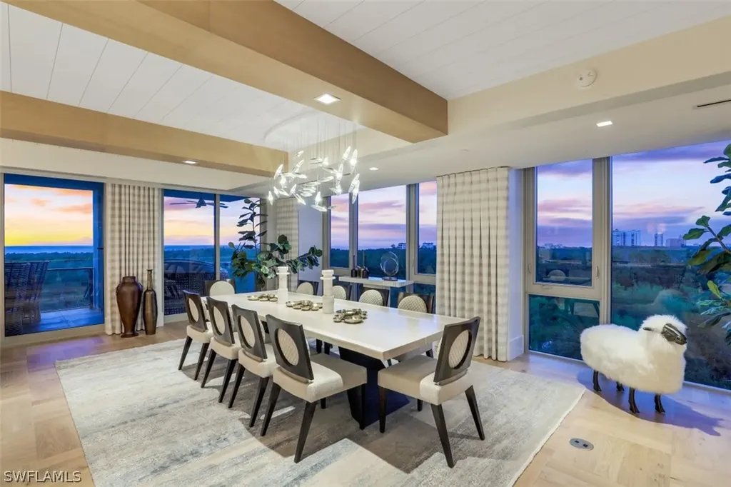 6897 Grenadier Boulevard Naples FL 34108