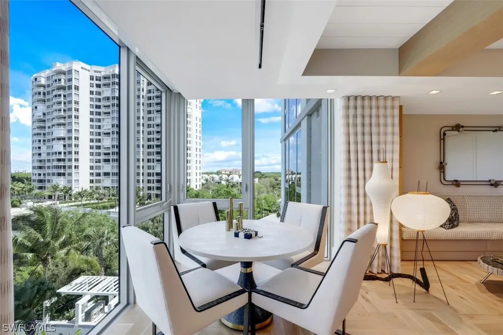 6897 Grenadier Boulevard Naples FL 34108