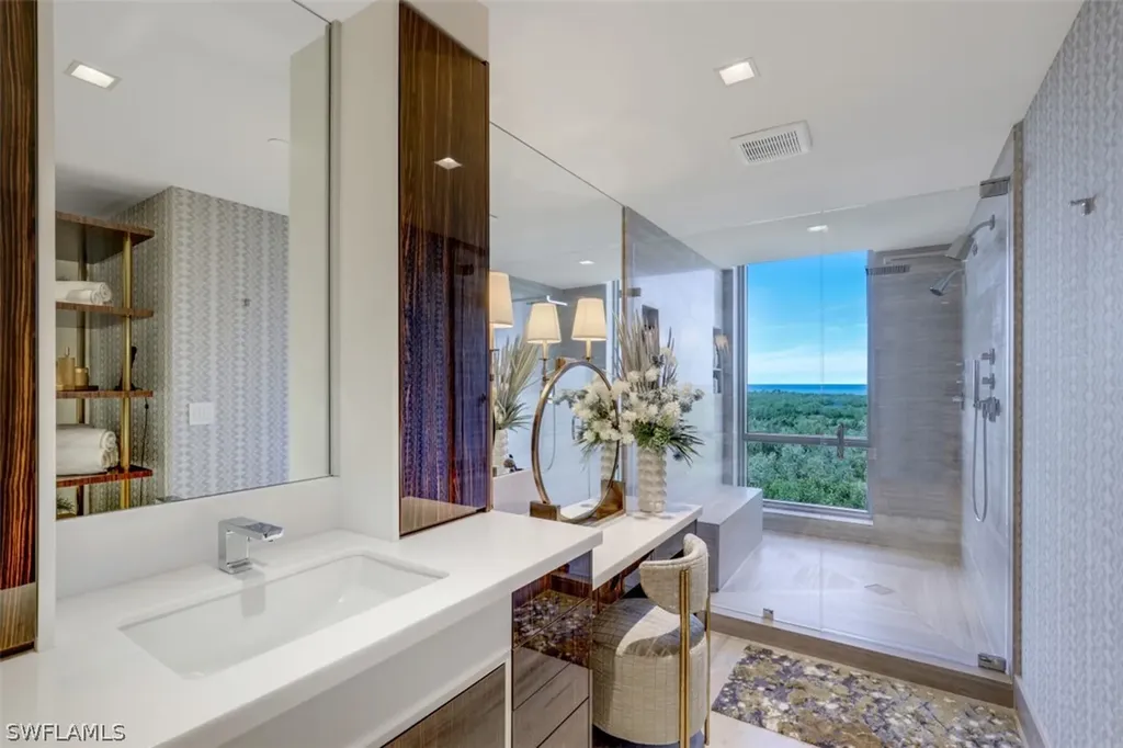 6897 Grenadier Boulevard Naples FL 34108