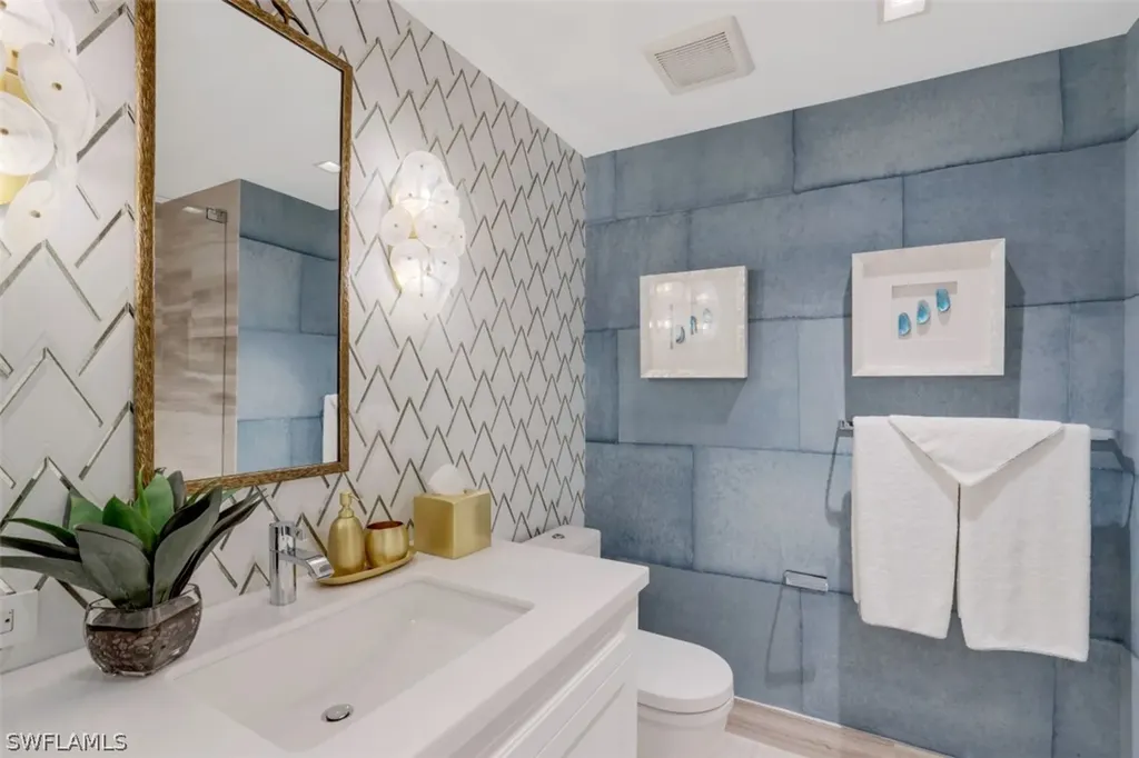 6897 Grenadier Boulevard Naples FL 34108
