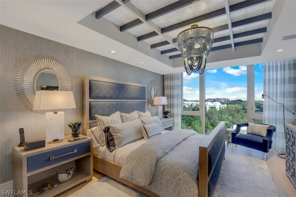 6897 Grenadier Boulevard Naples FL 34108