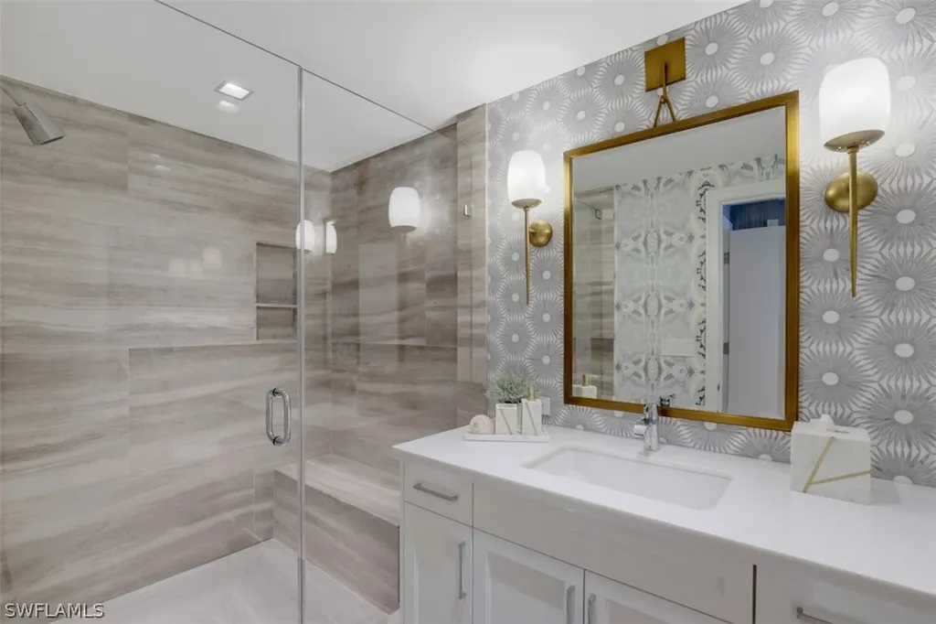 6897 Grenadier Boulevard Naples FL 34108