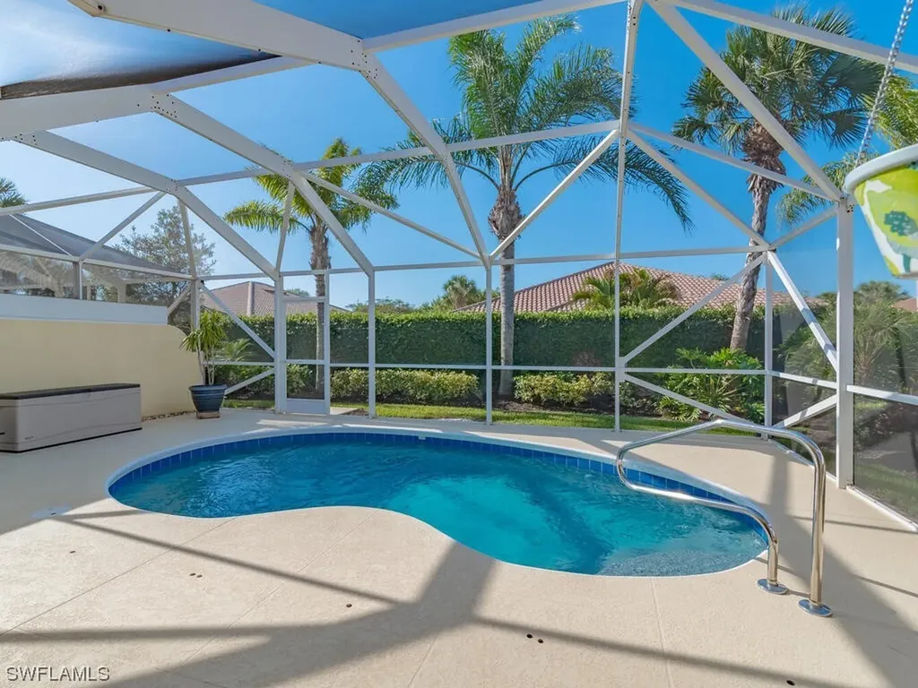 8132 Xenia Lane Naples FL 34114