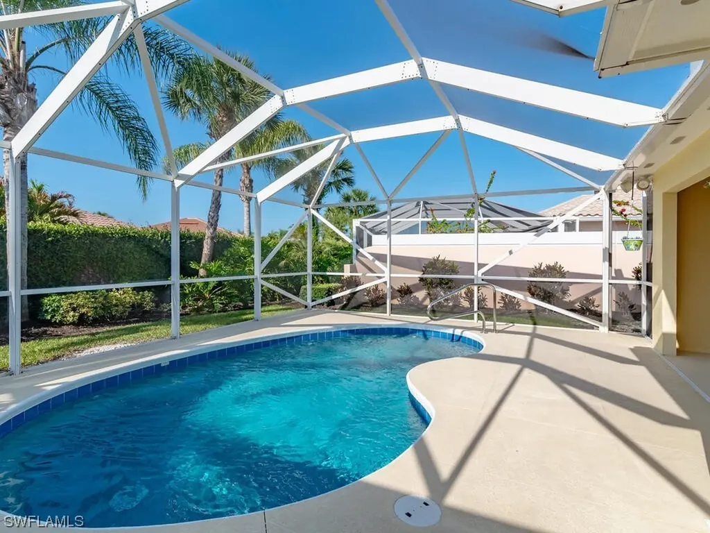 8132 Xenia Lane Naples FL 34114