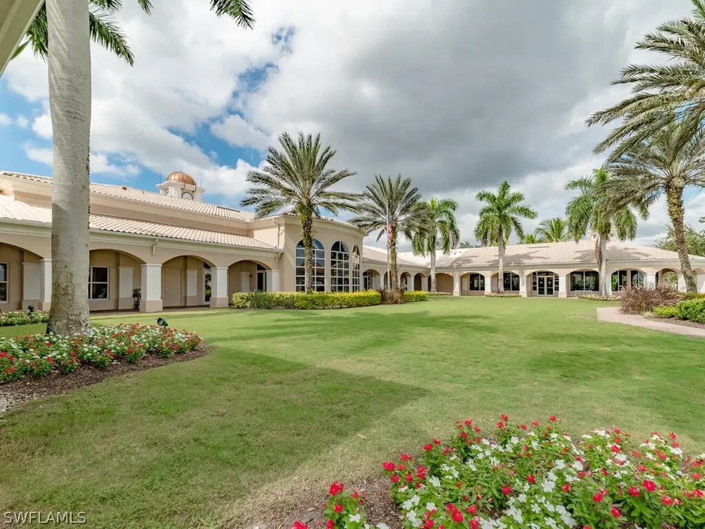 8132 Xenia Lane Naples FL 34114