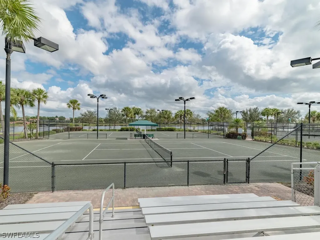 8132 Xenia Lane Naples FL 34114