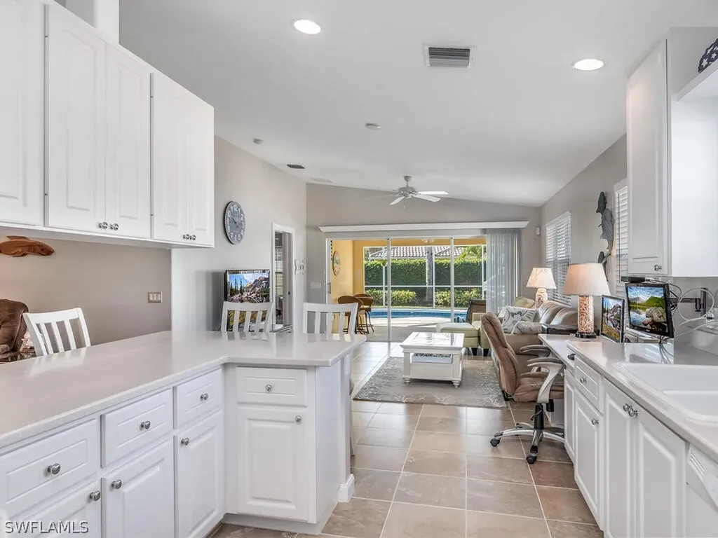 8132 Xenia Lane Naples FL 34114