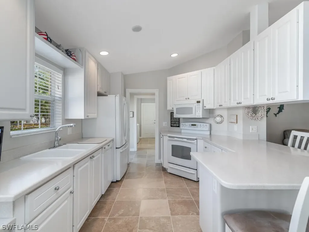 8132 Xenia Lane Naples FL 34114