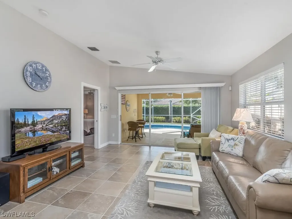 8132 Xenia Lane Naples FL 34114