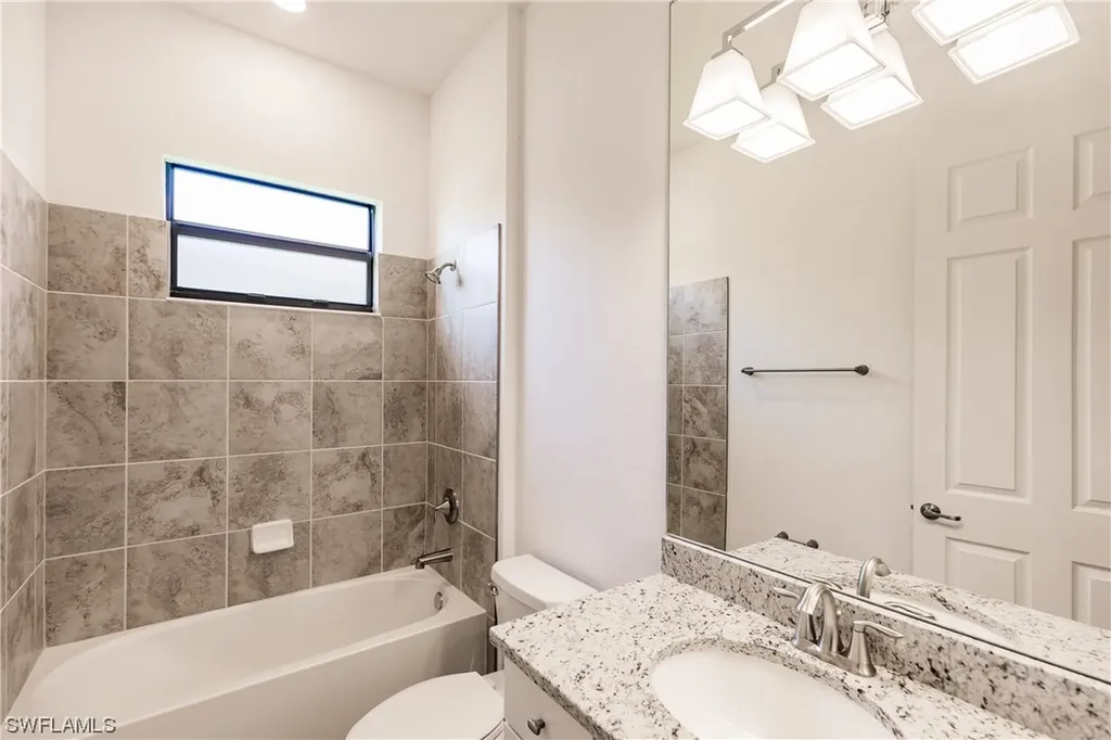 28016 Foxrock Court Bonita Springs FL 34135