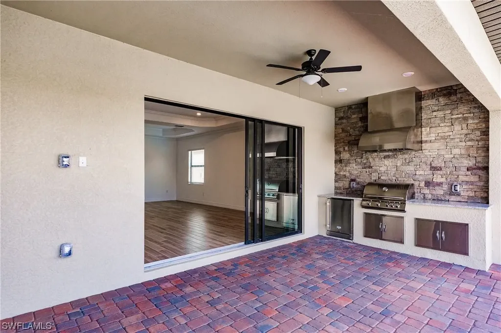 28016 Foxrock Court Bonita Springs FL 34135