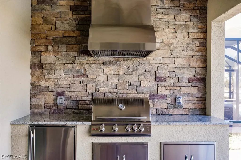 28016 Foxrock Court Bonita Springs FL 34135