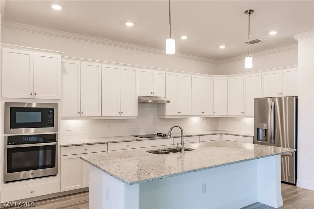 28016 Foxrock Court Bonita Springs FL 34135