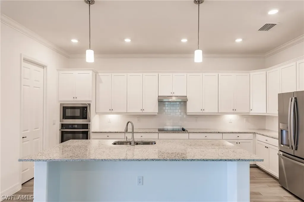 28016 Foxrock Court Bonita Springs FL 34135