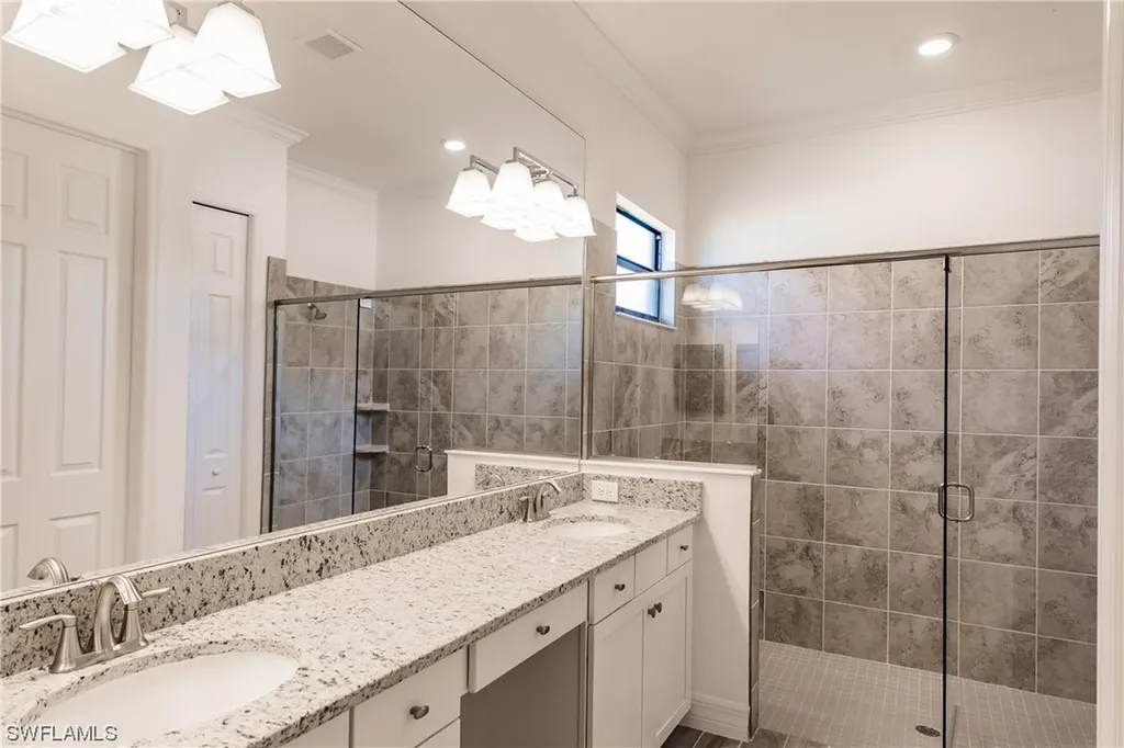 28016 Foxrock Court Bonita Springs FL 34135