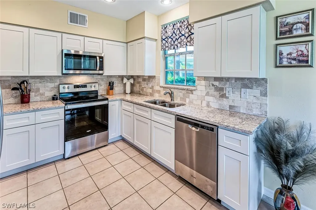 2264 Ashton Oaks Lane Naples FL 34109