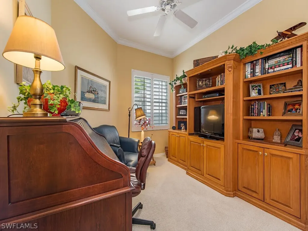 4895 West Boulevard Court Naples FL 34103