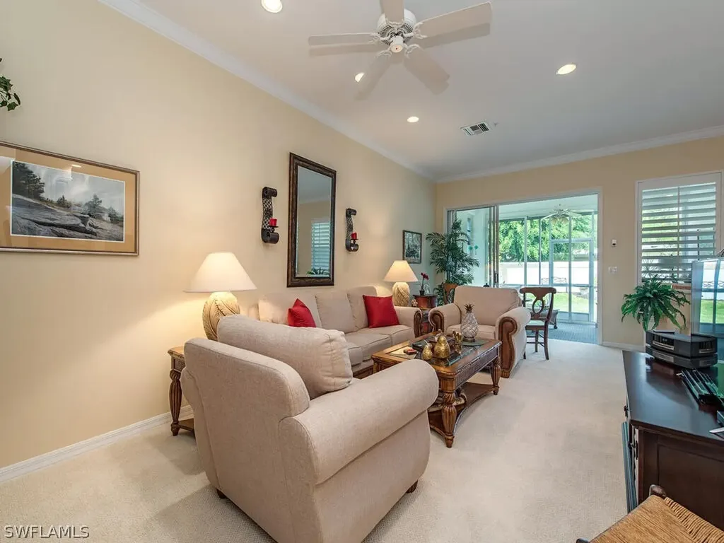 4895 West Boulevard Court Naples FL 34103