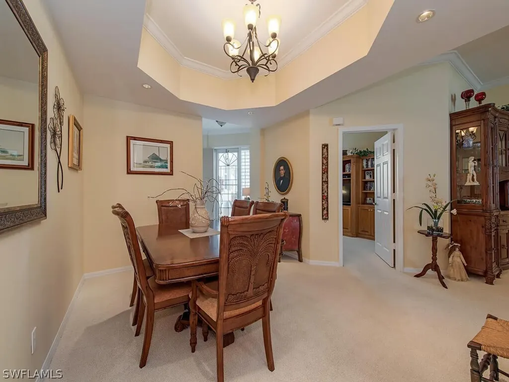 4895 West Boulevard Court Naples FL 34103