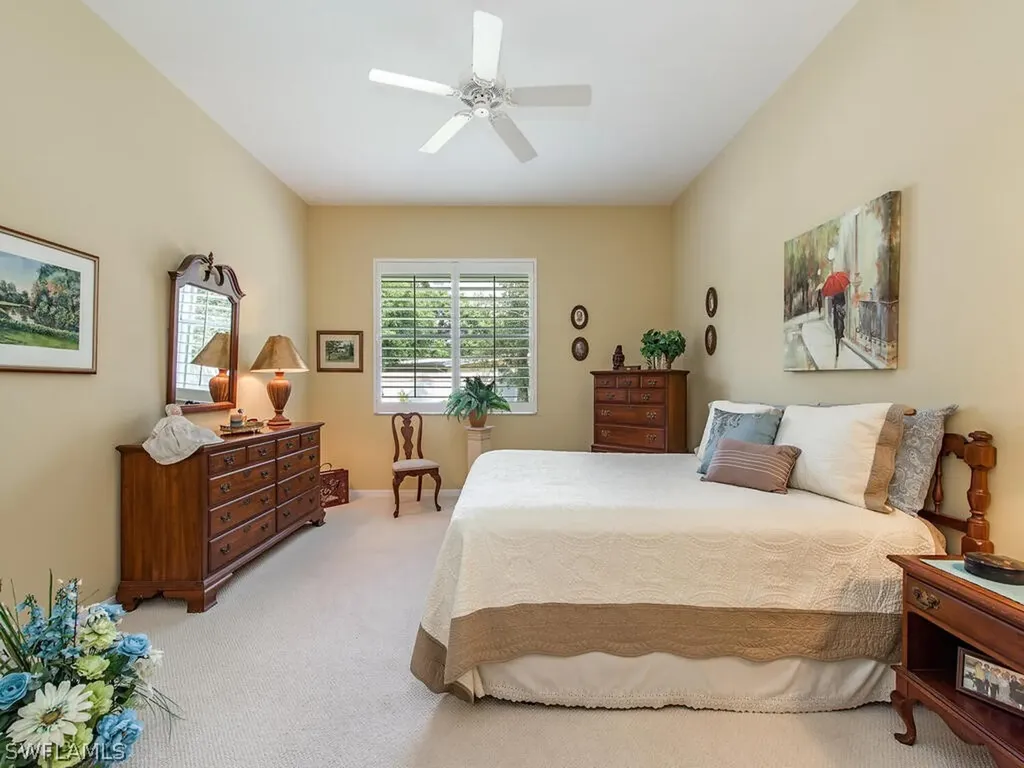4895 West Boulevard Court Naples FL 34103