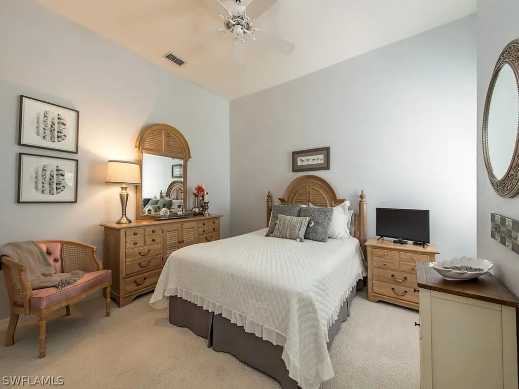 4895 West Boulevard Court Naples FL 34103