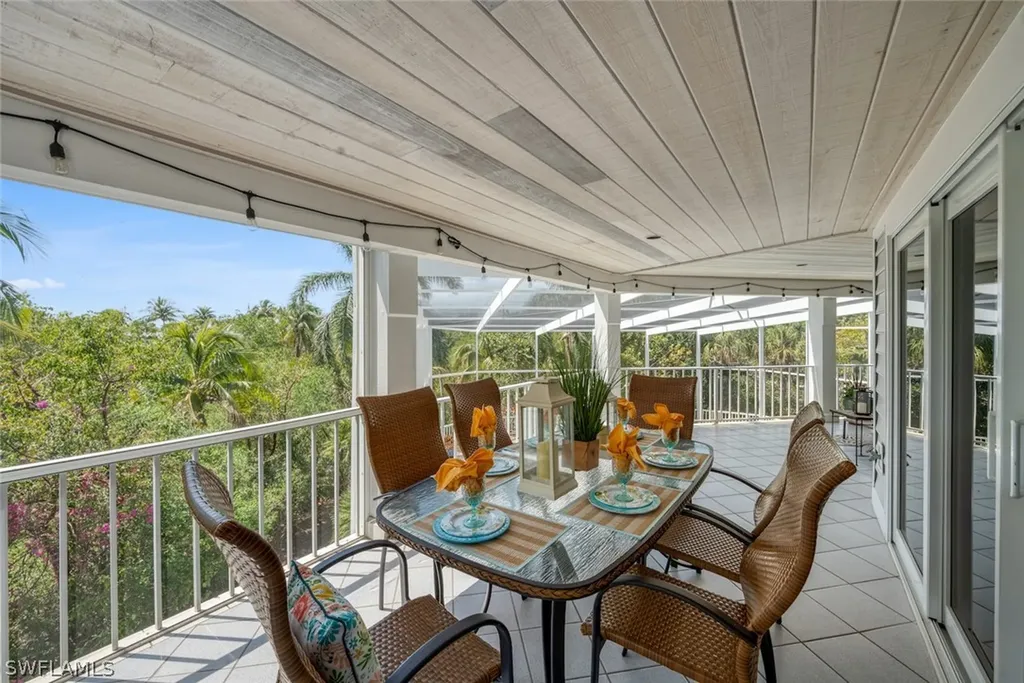 2451 Blind Pass Court Sanibel FL 33957