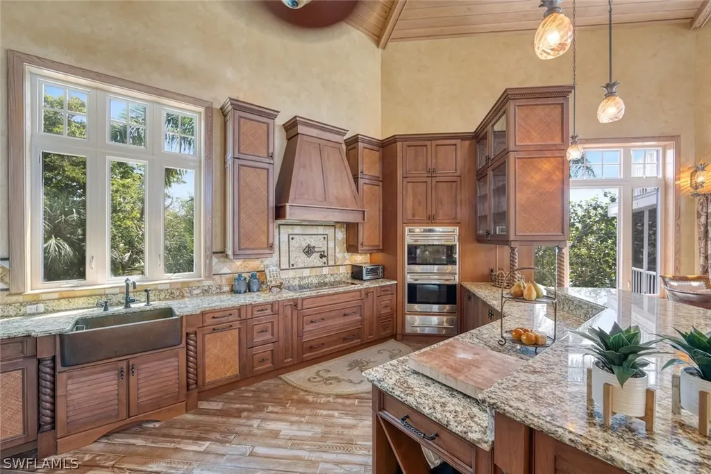 2451 Blind Pass Court Sanibel FL 33957
