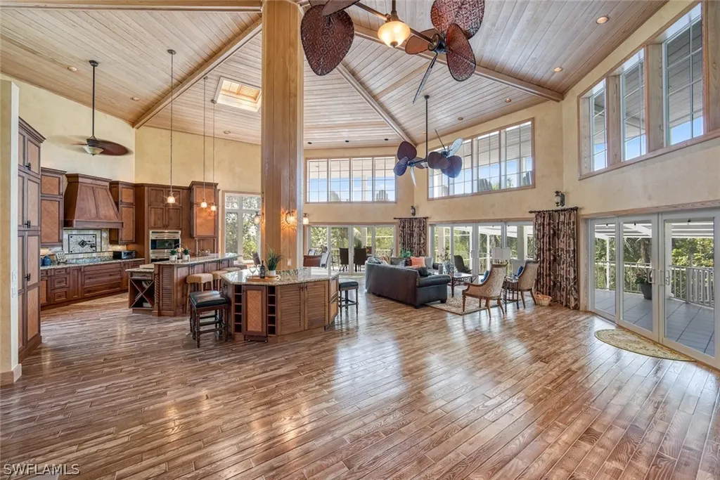 2451 Blind Pass Court Sanibel FL 33957