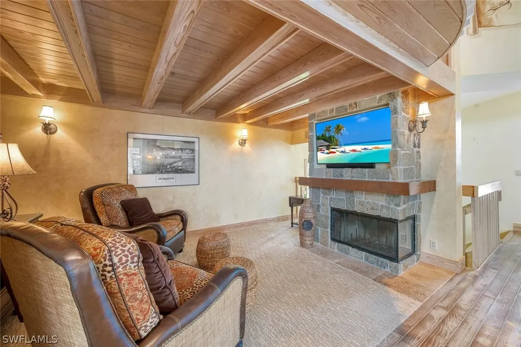 2451 Blind Pass Court Sanibel FL 33957