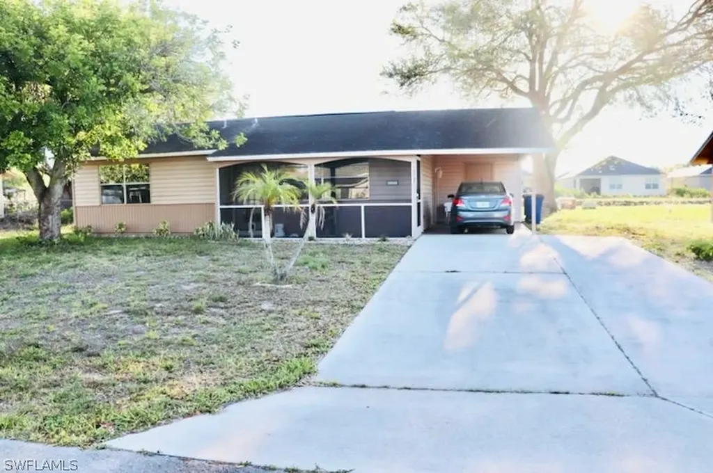10727 Guavatree Court Lehigh Acres FL 33936