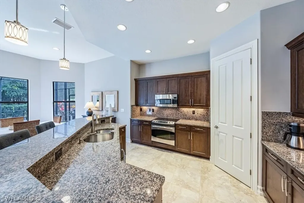15826 Secoya Reserve Circle Naples FL 34110