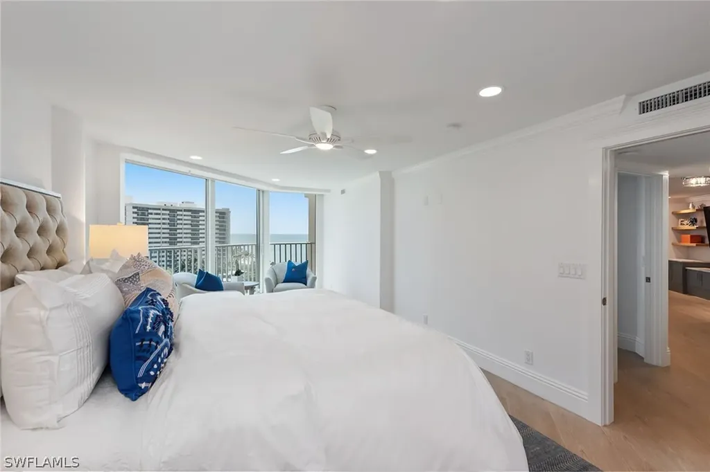 4041 Gulf Shore Boulevard N Naples FL 34103