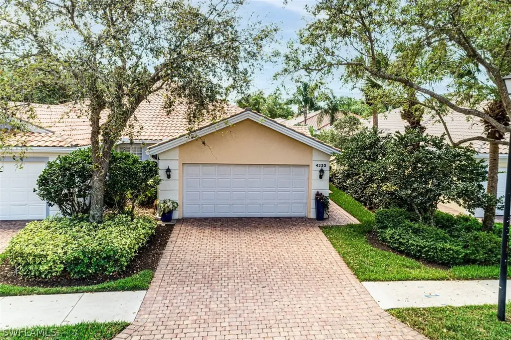 4233 Saint George Lane Naples FL 34119