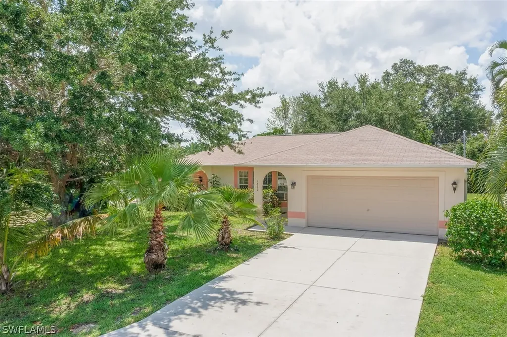 1322 SE 33rd Terrace Cape Coral FL 33904