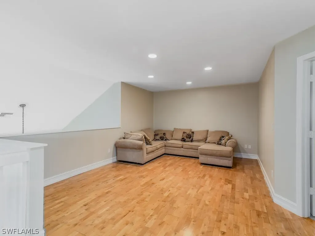 3690 Weymouth Circle Naples FL 34112