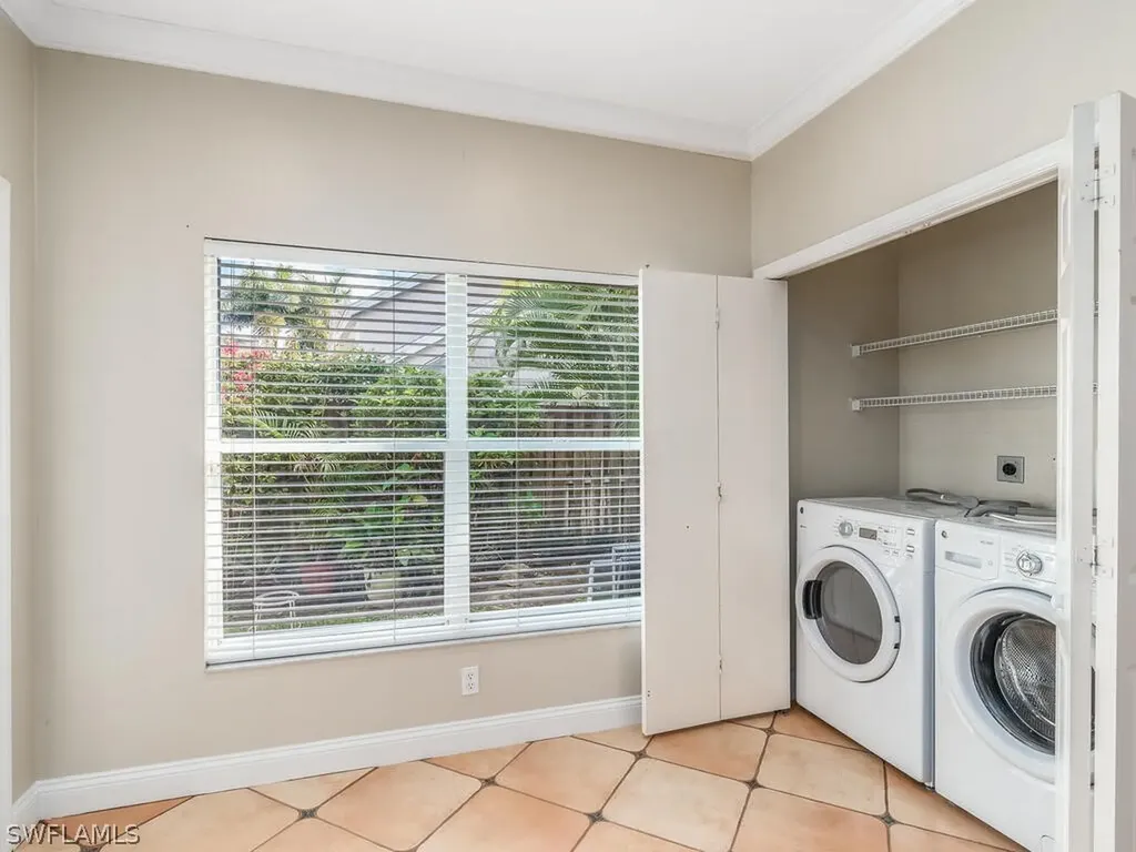 3690 Weymouth Circle Naples FL 34112