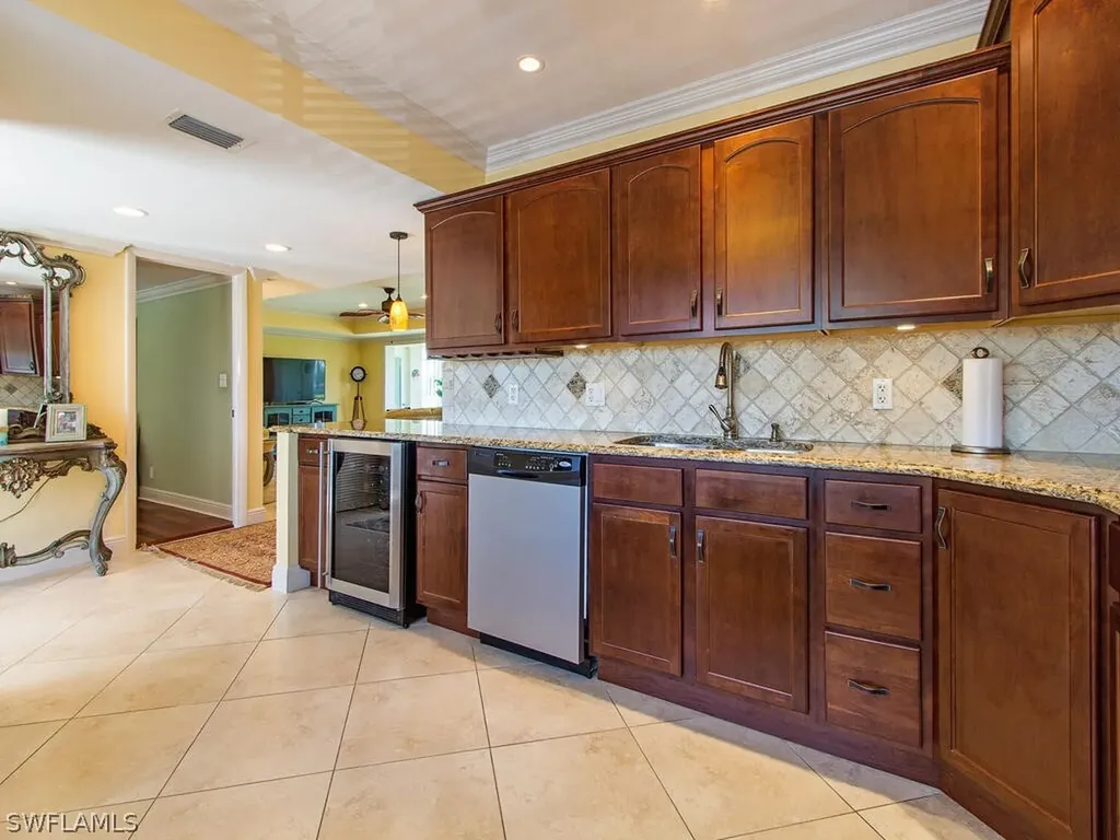 111 Penny Lane Naples FL 34112