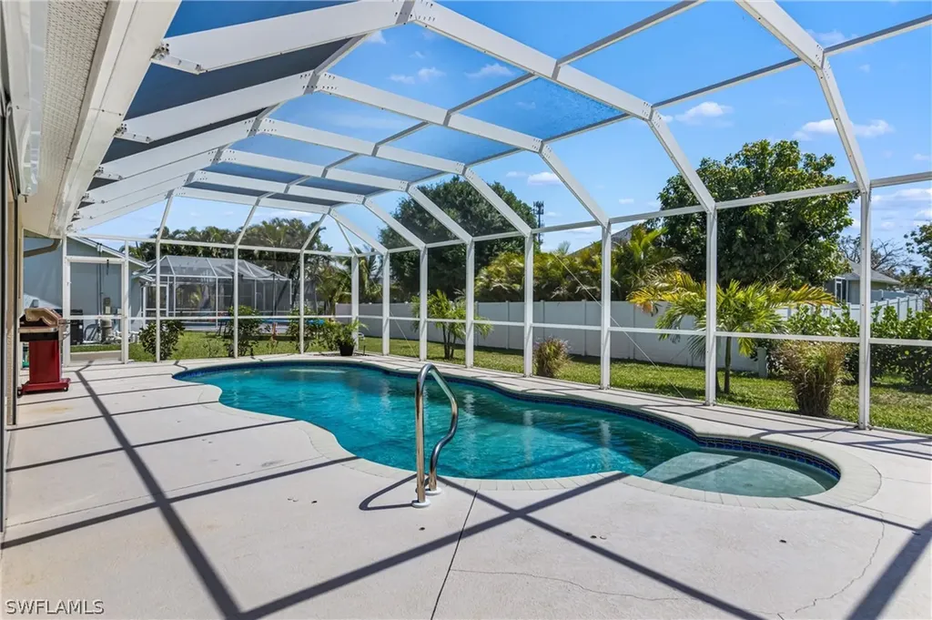 1628 SW 44th Terrace Cape Coral FL 33914