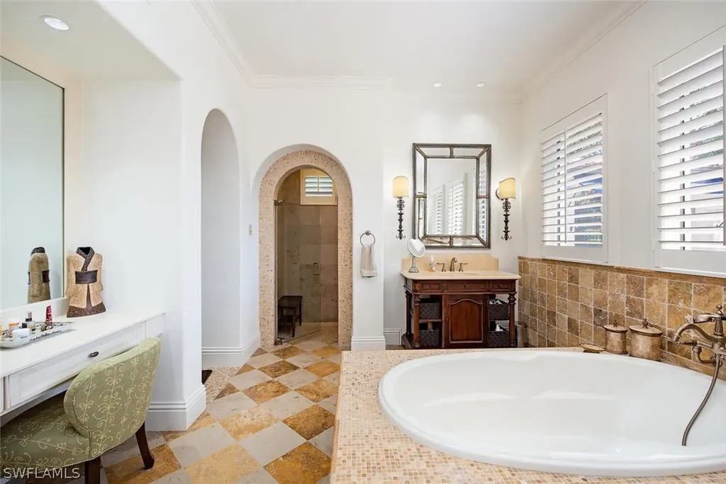 10846 Estate Cortile Court Naples FL 34110