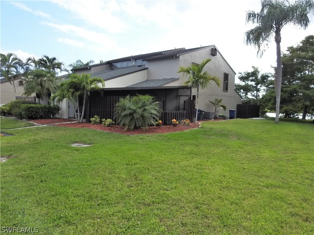 12918 Meadowood Court Fort Myers FL 33919