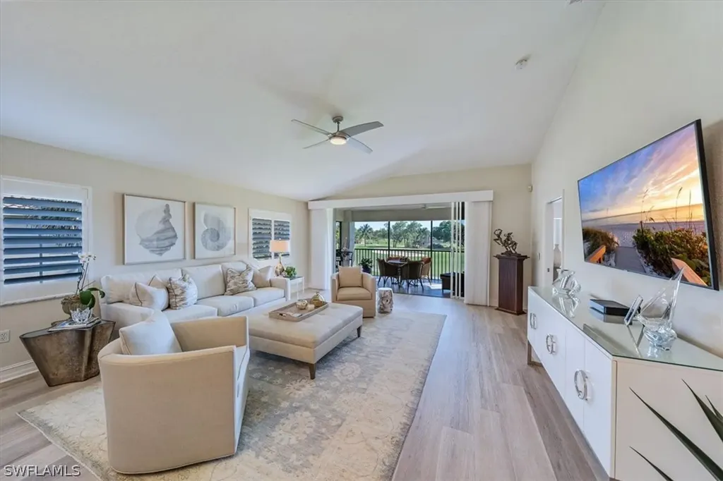 8169 Saratoga Drive Naples FL 34113