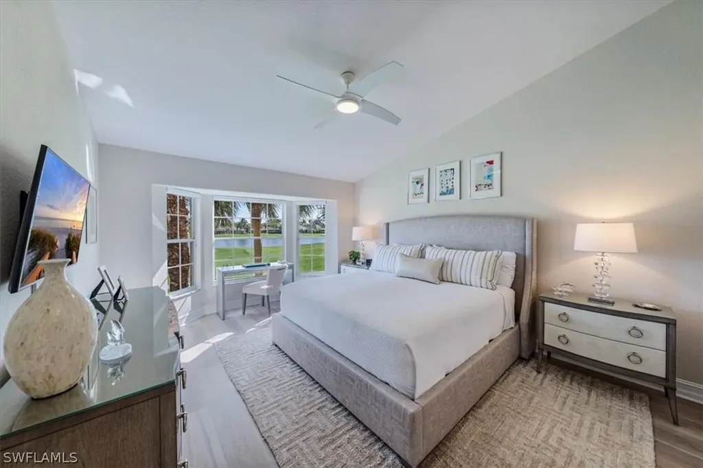 8169 Saratoga Drive Naples FL 34113