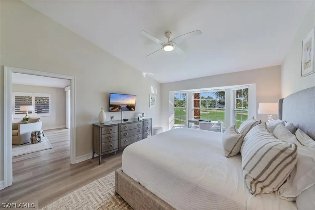 8169 Saratoga Drive Naples FL 34113