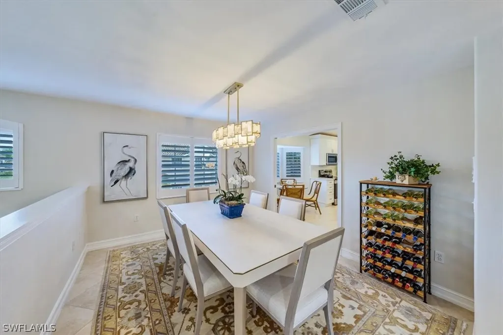 8169 Saratoga Drive Naples FL 34113