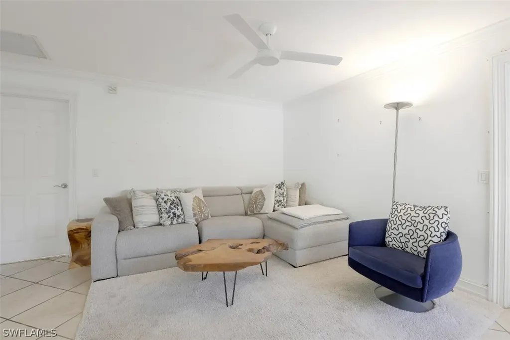 619 Neapolitan Way Naples FL 34103