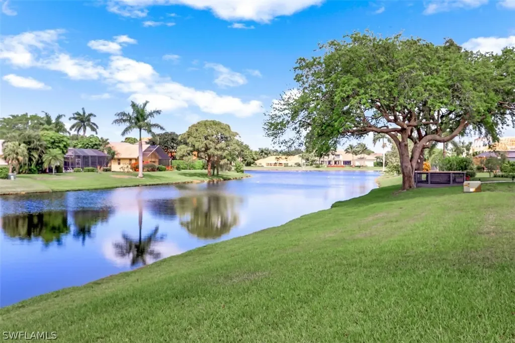 619 Neapolitan Way Naples FL 34103