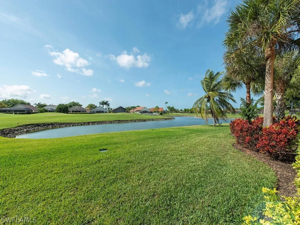 8657 Champions Point Naples FL 34113