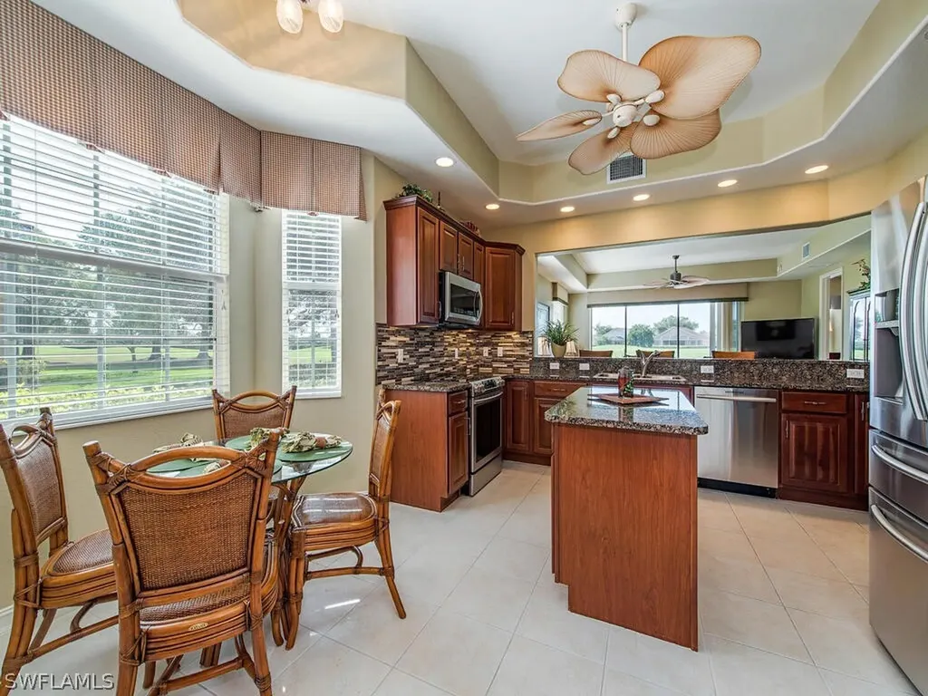 8657 Champions Point Naples FL 34113